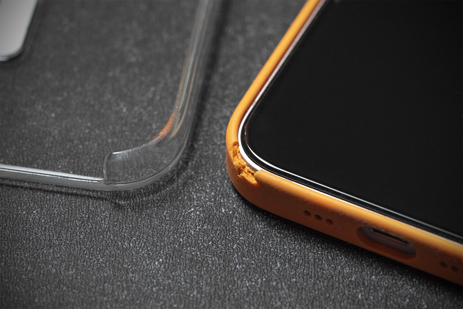 Некачественный чехол для iPhone