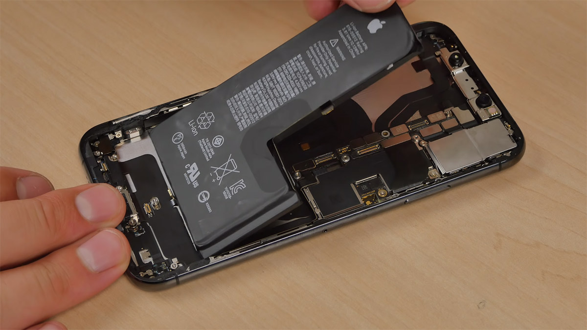 Замена аккумулятора Iphone